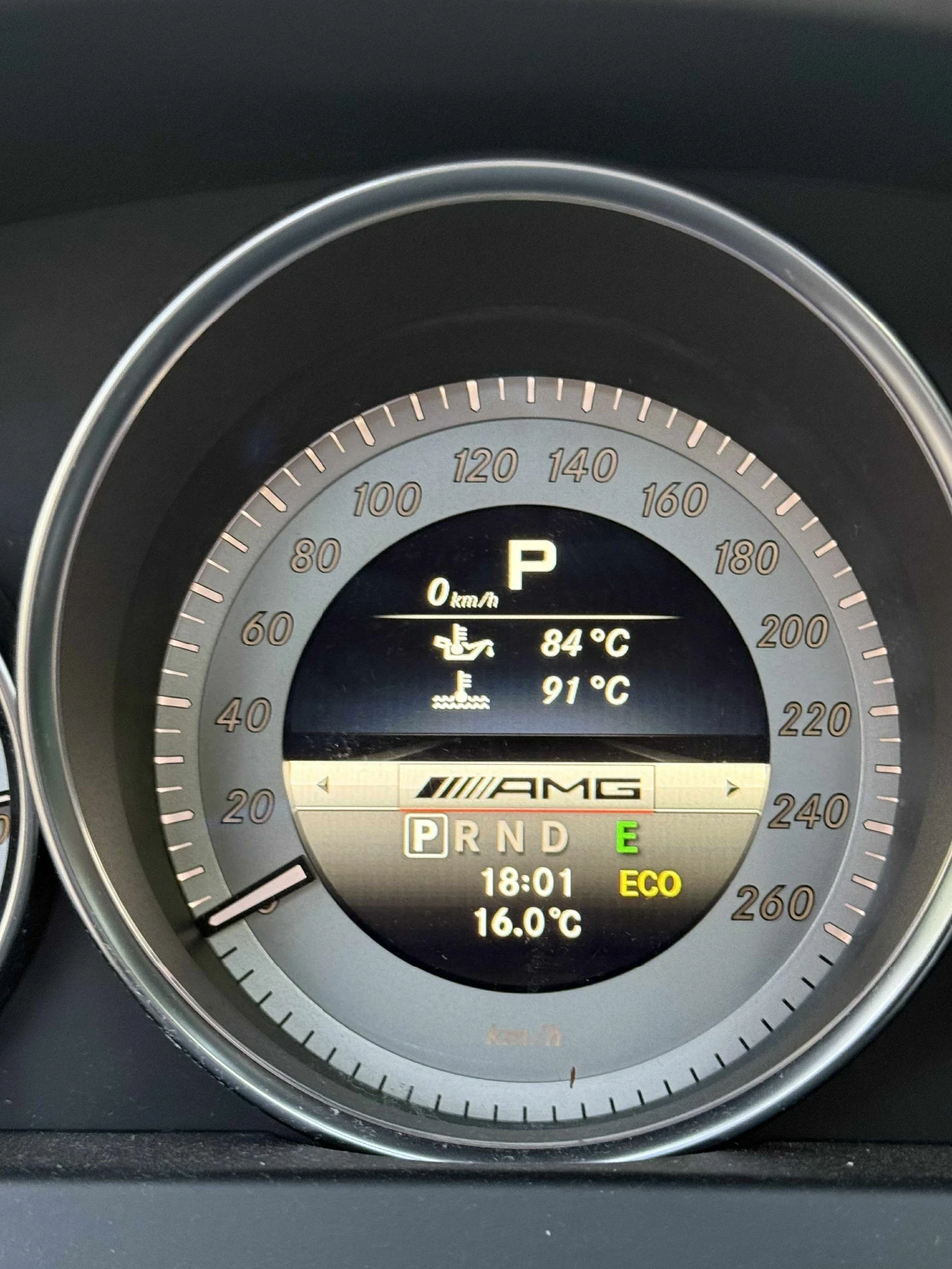 Mercedes-Benz 220  - изображение 7