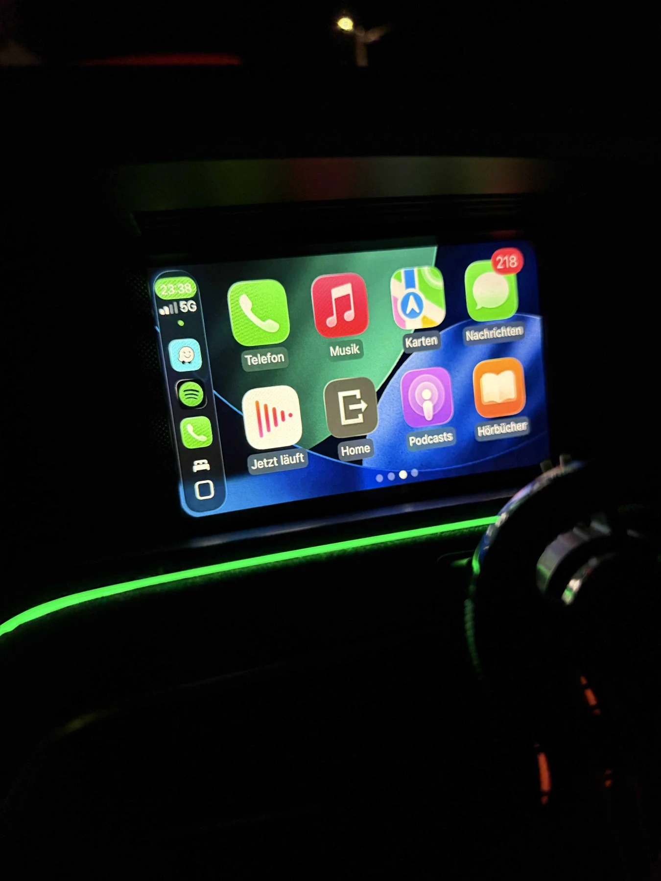 Mercedes-Benz 220  - изображение 9