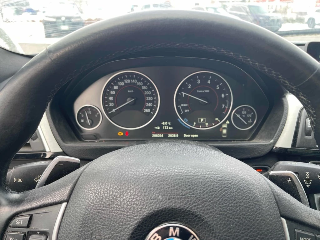 BMW 330 * 330i xDrive * CARFAX * БЕЗ ПЪРВОНАЧАЛНА ВНОСКА - изображение 8