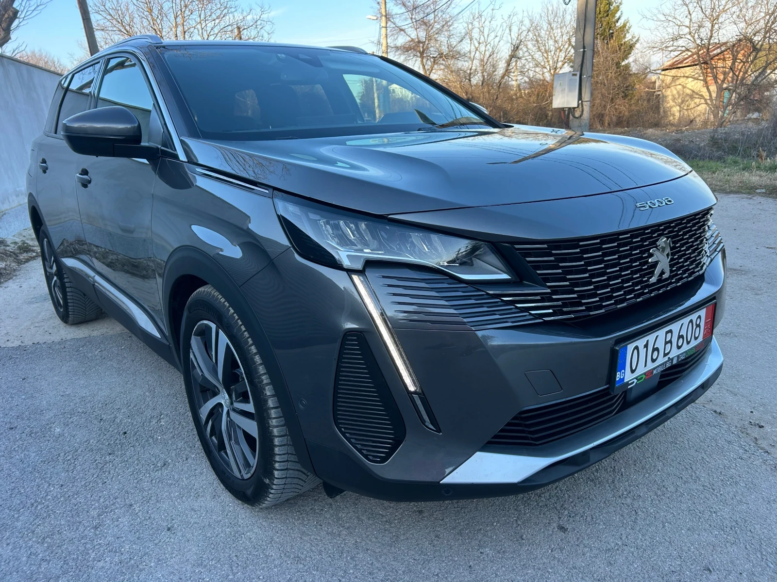 Peugeot 5008 2.0 BlueHDI* ALLURE * СЕРВИЗ* 7 Местен* Дистроник*, снимка 3 - Автомобили и джипове - 53810560