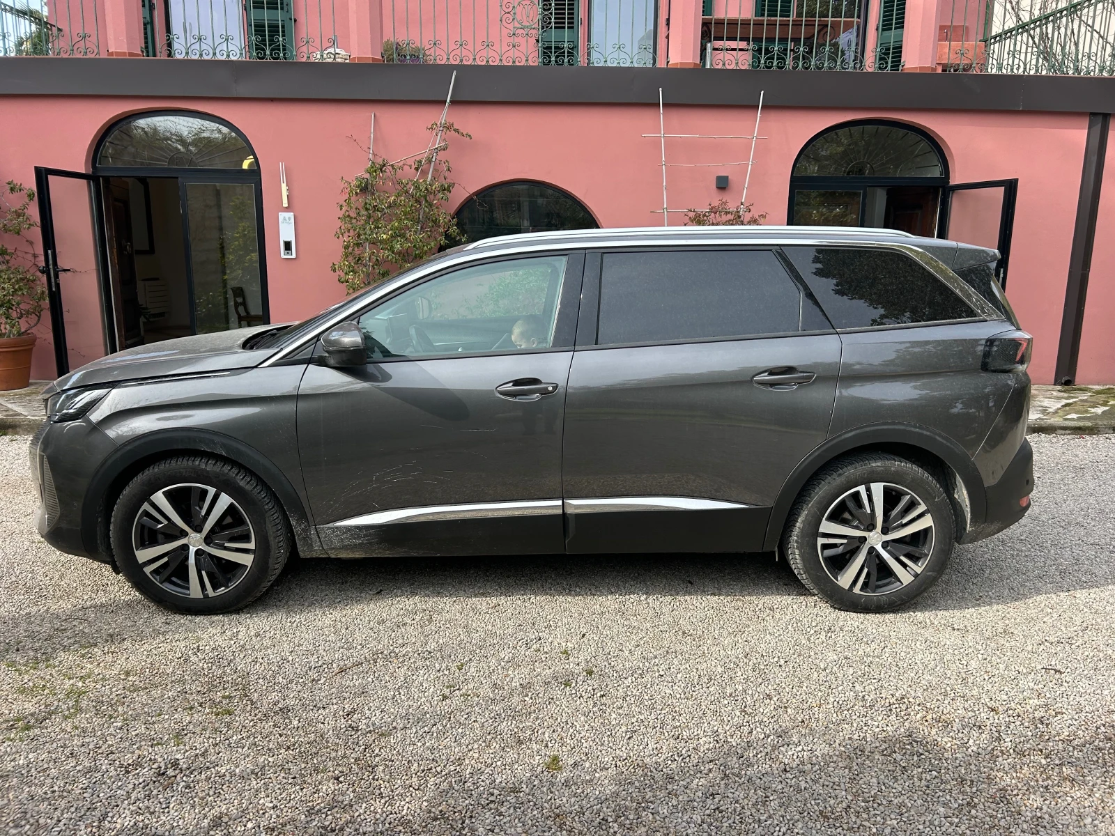 Peugeot 5008 Allure* СЕРВИЗЕН* 7 Местен* Дистроник* , снимка 7 - Автомобили и джипове - 53810560