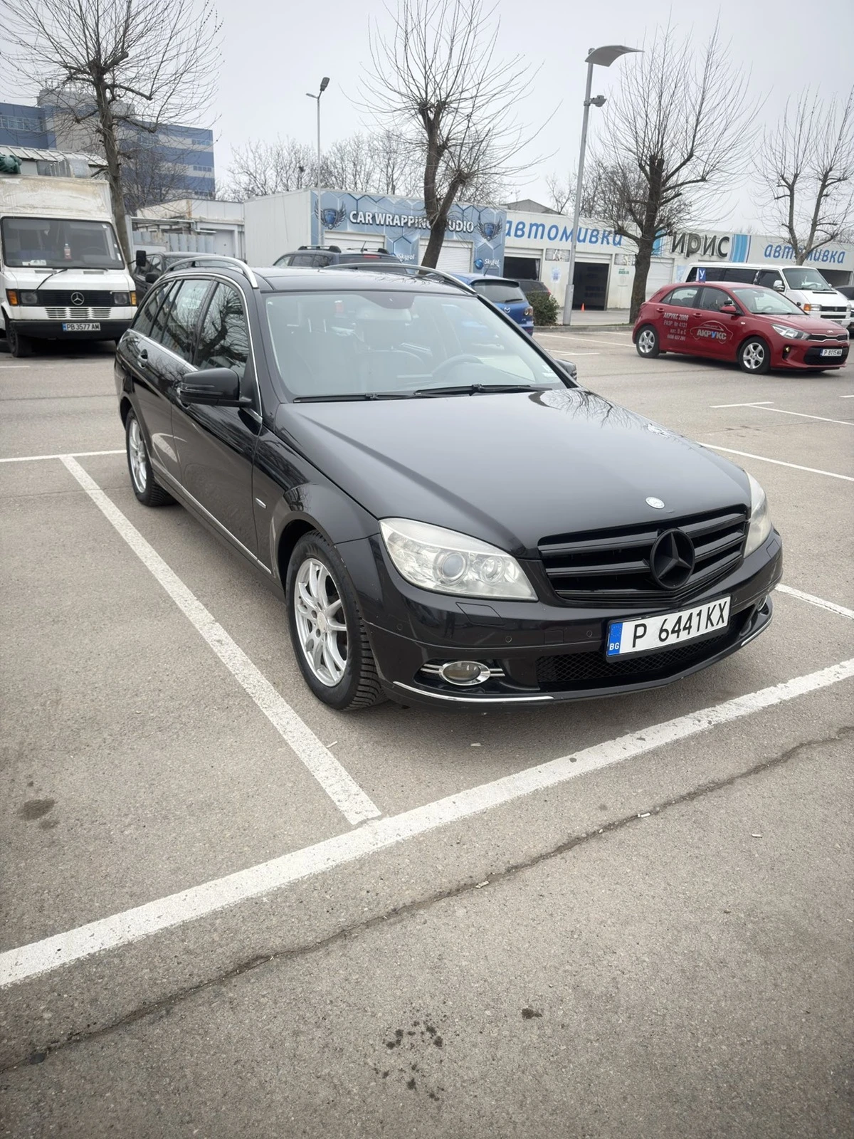 Mercedes-Benz C 220, снимка 2 - Автомобили и джипове - 53834146