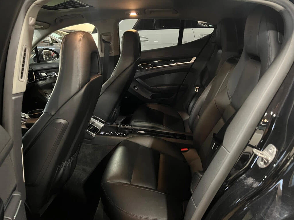 Porsche Panamera 4 Edition* АвтоКредит* (ЦЕНА ДО БГ), снимка 9 - Автомобили и джипове - 53934656