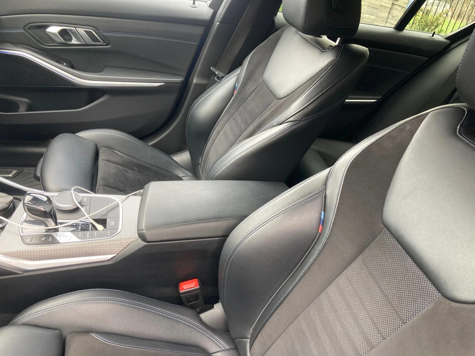 BMW 320 M-Pack* Shadow Line* , снимка 10 - Автомобили и джипове - 54149339