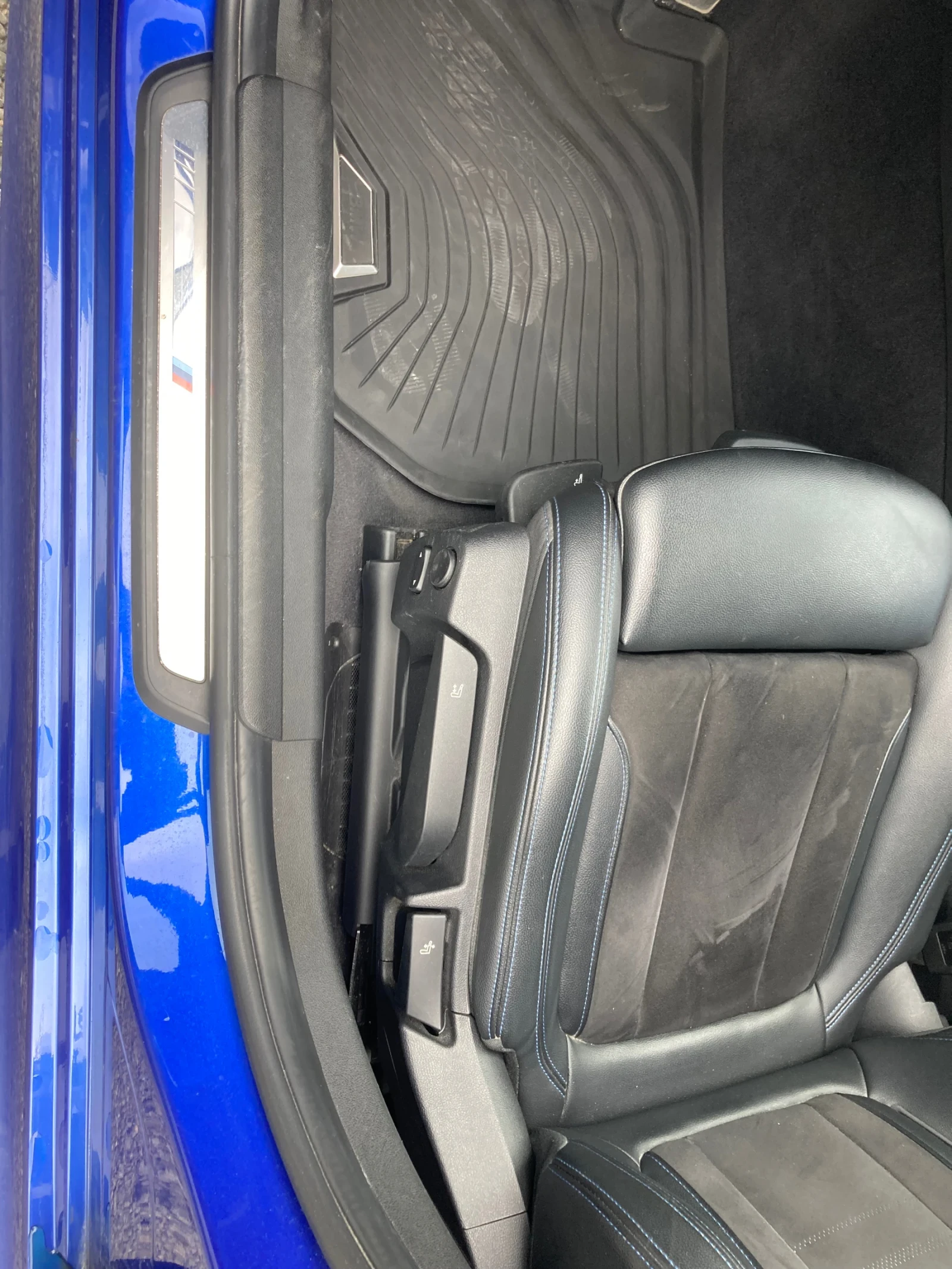 BMW 320 M-Pack* Shadow Line* , снимка 9 - Автомобили и джипове - 54149339