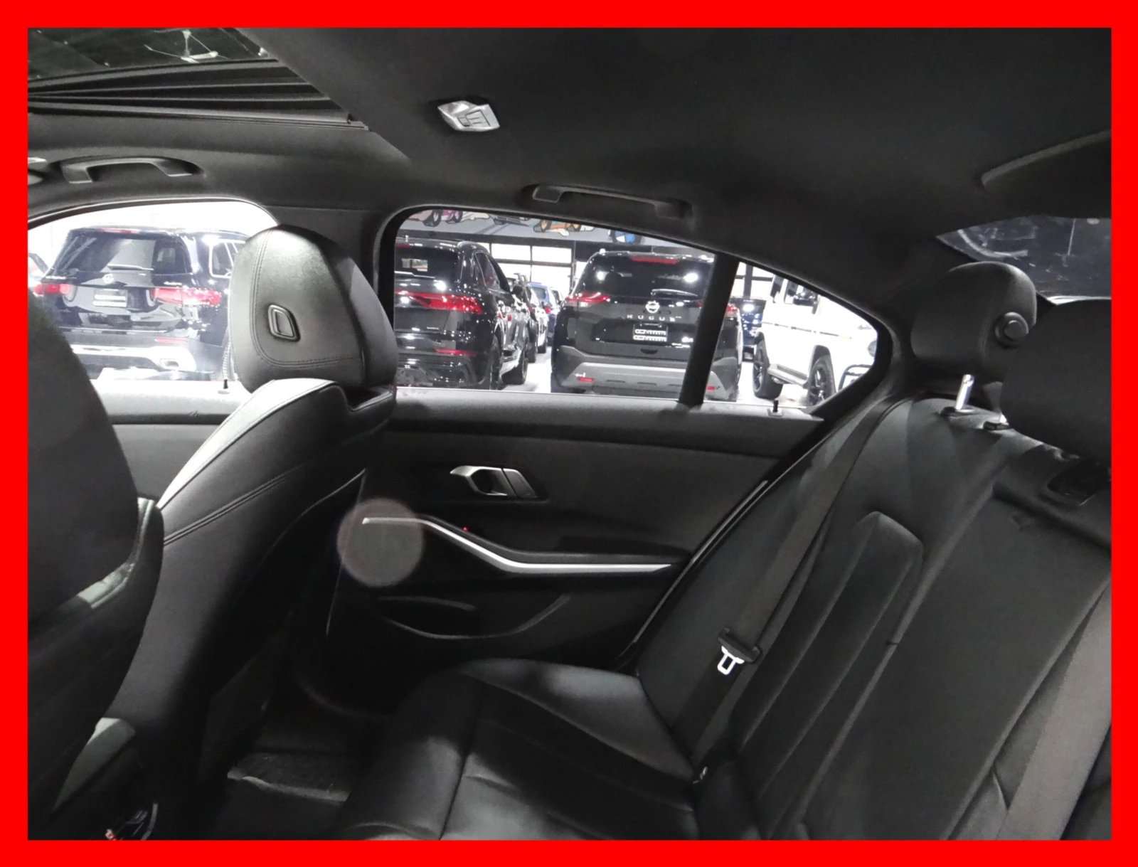 BMW 330 i xDrive CARPLAY PANO CAM KEYLESS DIGITAL COCKPIT, снимка 10 - Автомобили и джипове - 54217541