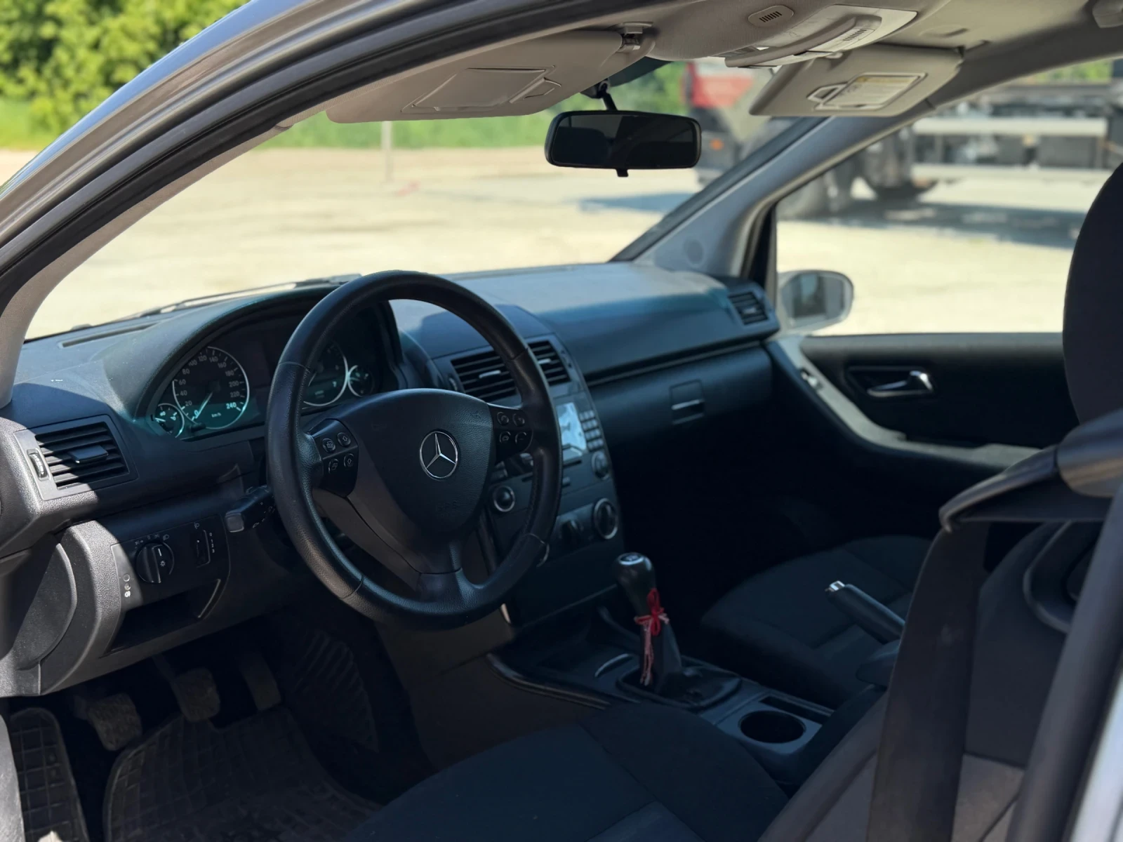 Mercedes-Benz A 150 Coupe , снимка 7 - Автомобили и джипове - 54443995