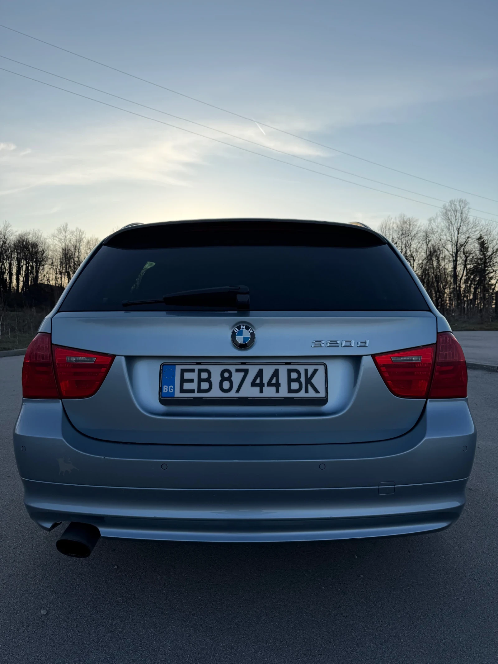 BMW 320 xDrive 177 к.с.   2009 FACELIFT, снимка 4 - Автомобили и джипове - 54804560