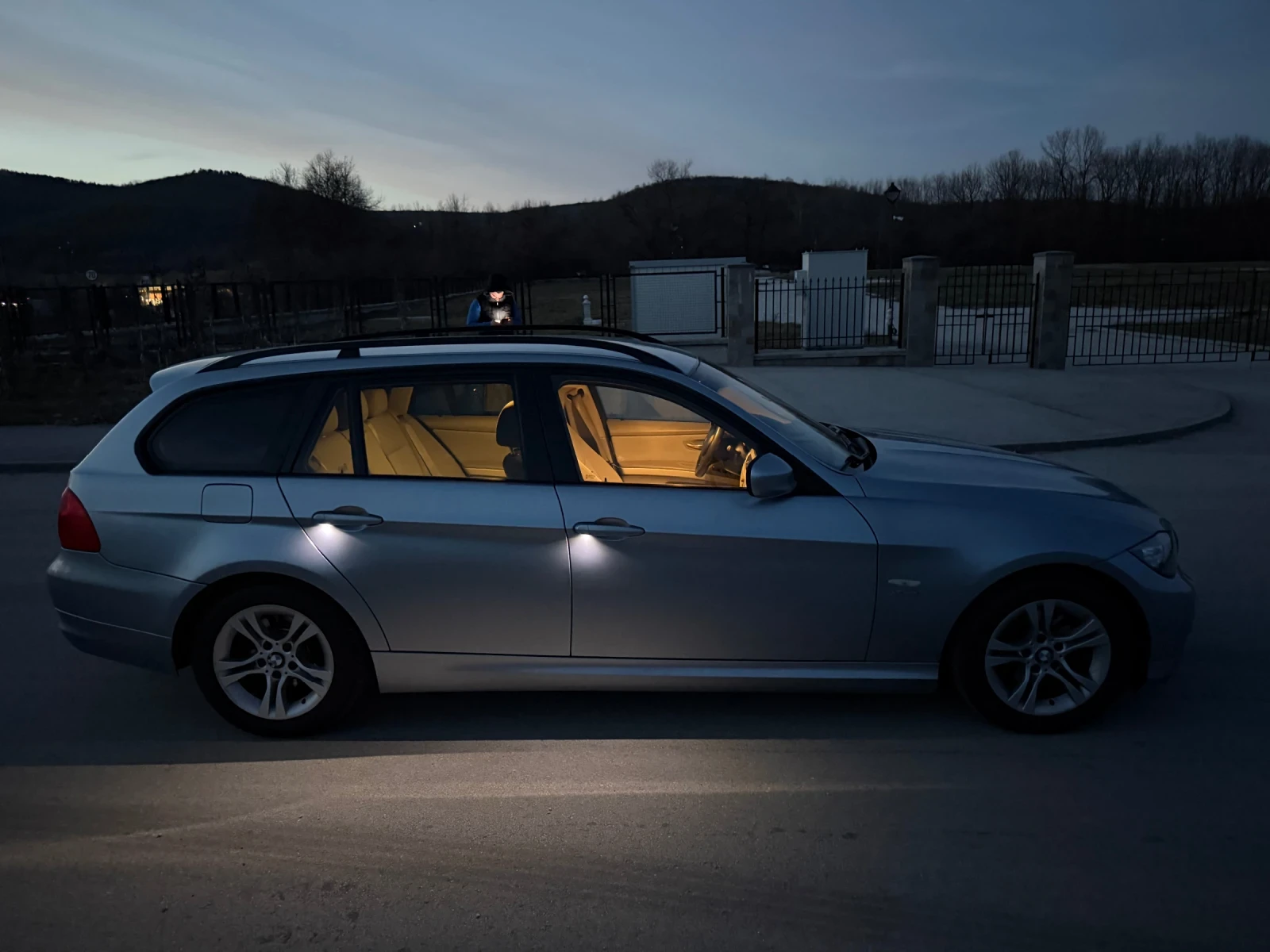 BMW 320 xDrive 177 к.с.   2009 FACELIFT, снимка 14 - Автомобили и джипове - 54804560