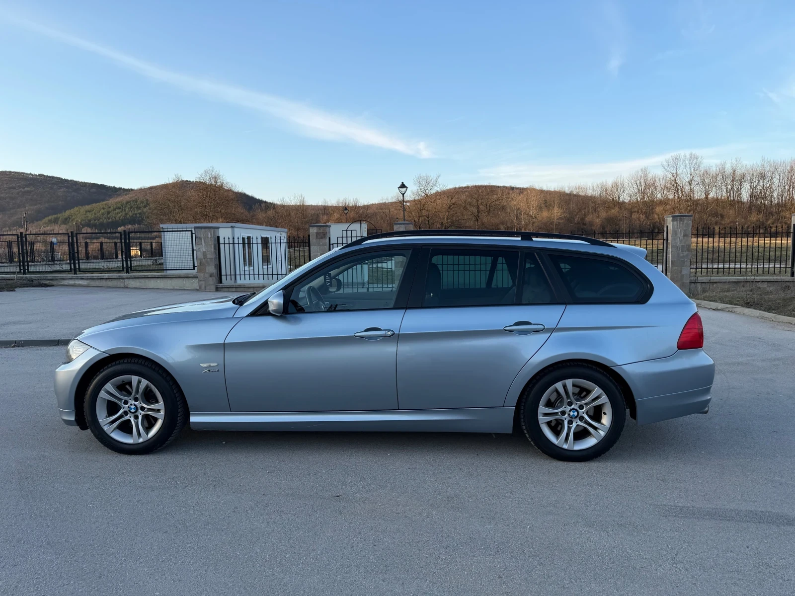 BMW 320 xDrive 177 к.с.   2009 FACELIFT, снимка 3 - Автомобили и джипове - 54804560