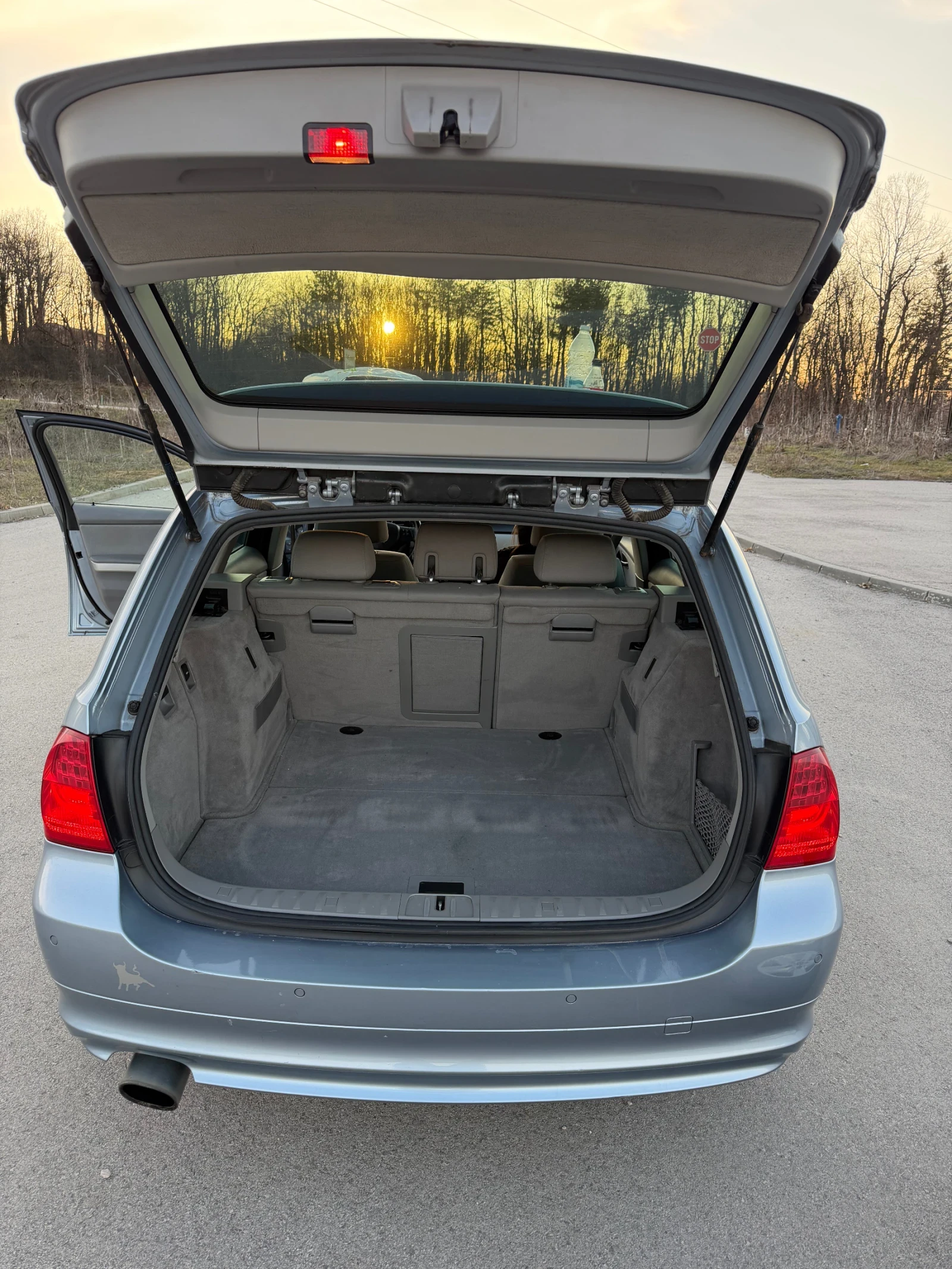 BMW 320 xDrive 177 к.с.   2009 FACELIFT, снимка 7 - Автомобили и джипове - 54804560