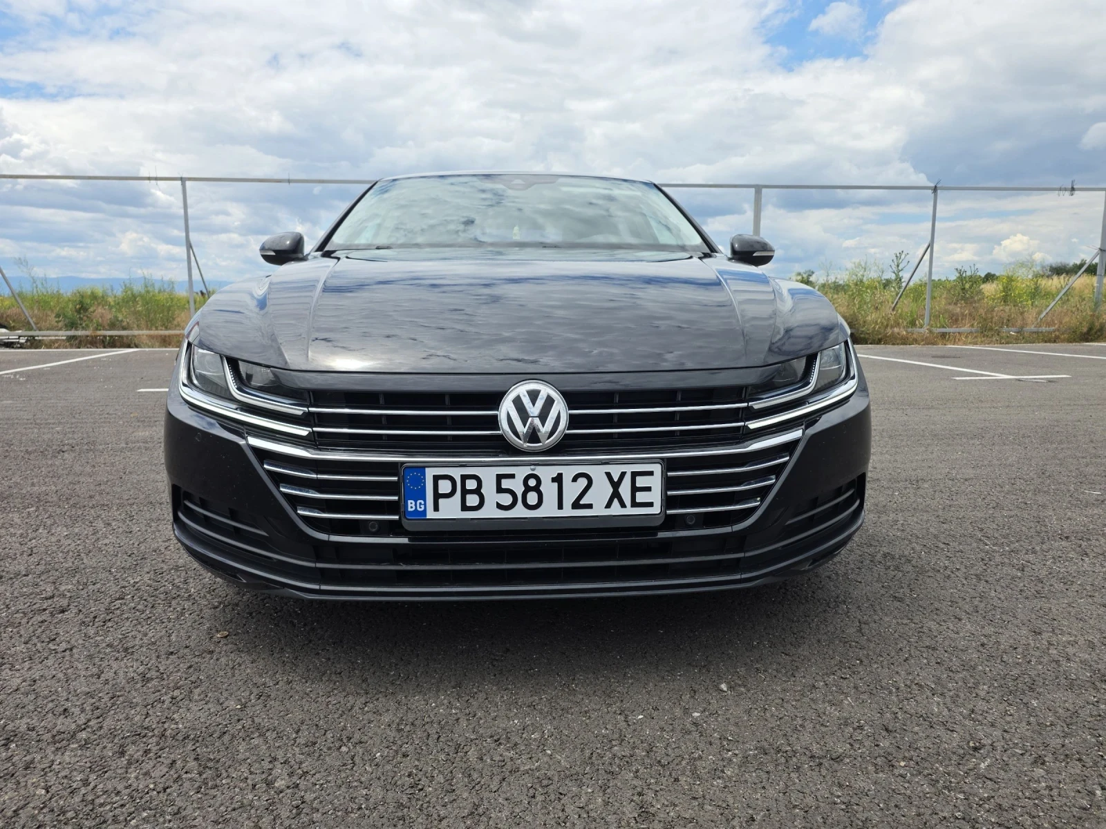 VW Arteon 2.0 TDI 150 к.с. | Перфектно техническо състояние, снимка 3 - Автомобили и джипове - 54892344