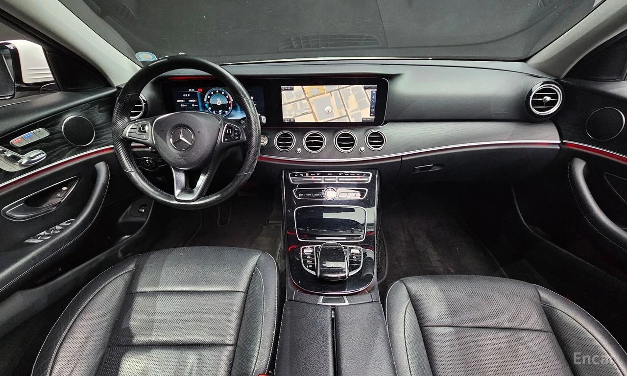 Mercedes-Benz E 300 Avantgarde* ПОДГРЕВ* ОБДУХВАНЕ* 360 CAM* PANORAMA*, снимка 7 - Автомобили и джипове - 55224159