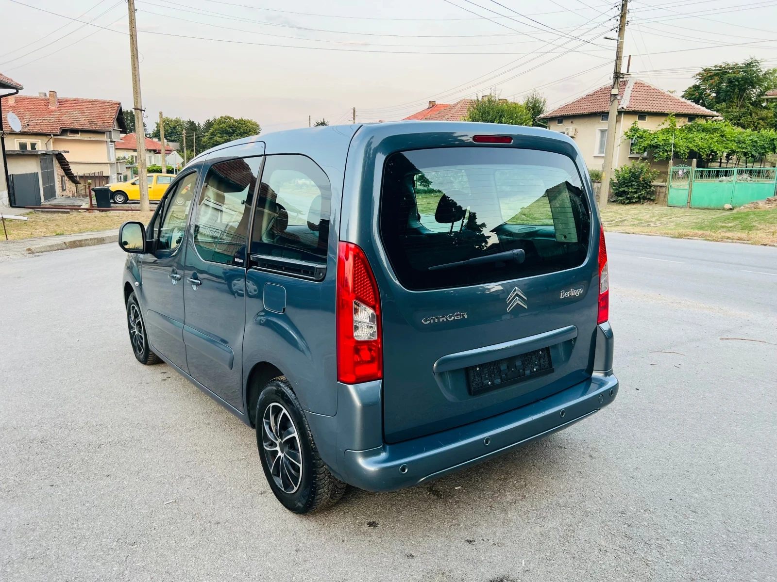 Citroen Berlingo 1.6 HDI 92kc* 163000km, снимка 4 - Автомобили и джипове - 55579790