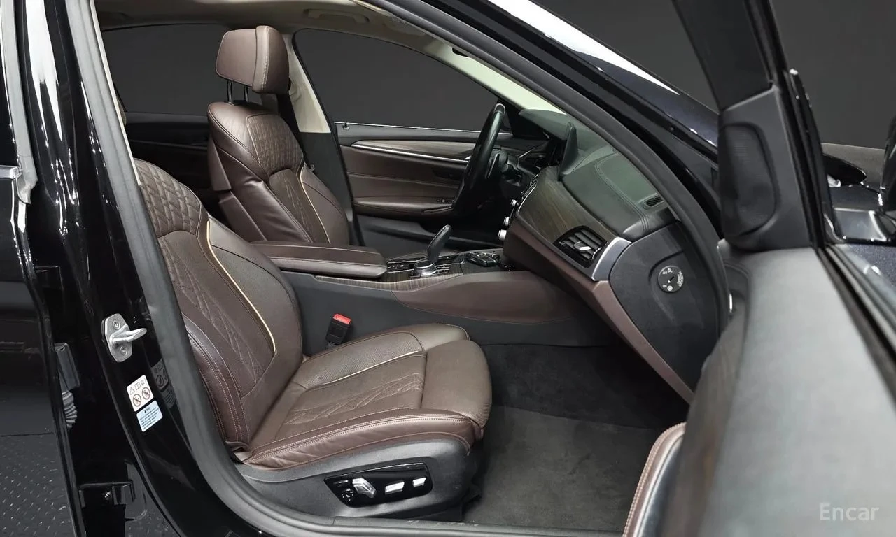 BMW 520 d xDrive Luxury Plus, снимка 11 - Автомобили и джипове - 55959456