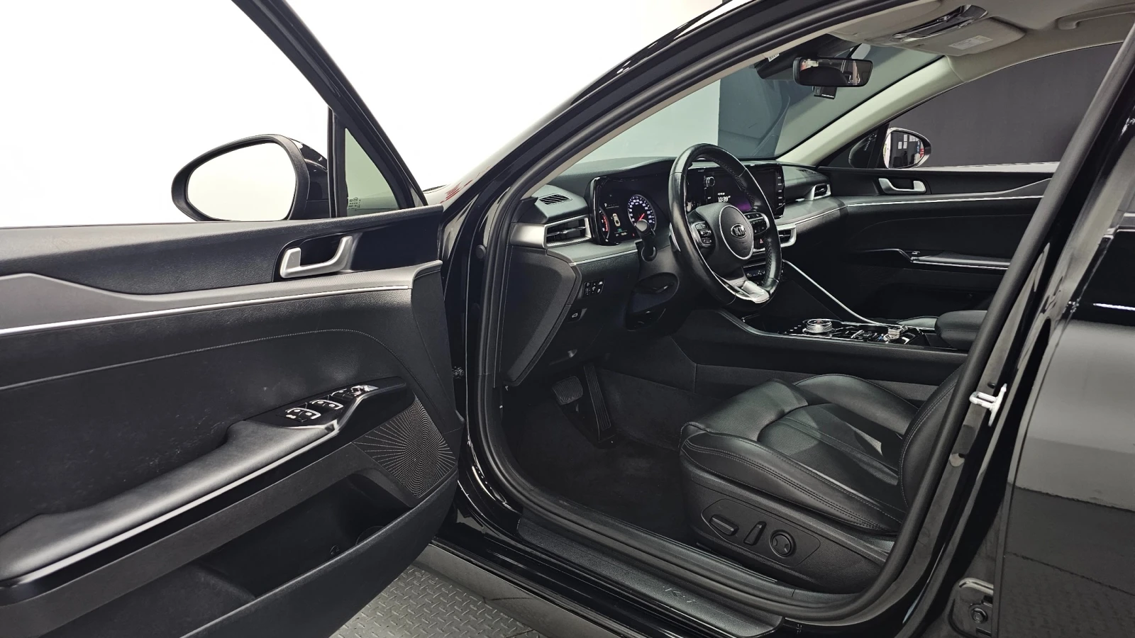 Kia K5 2.0 LPI Prestige, снимка 9 - Автомобили и джипове - 56102894
