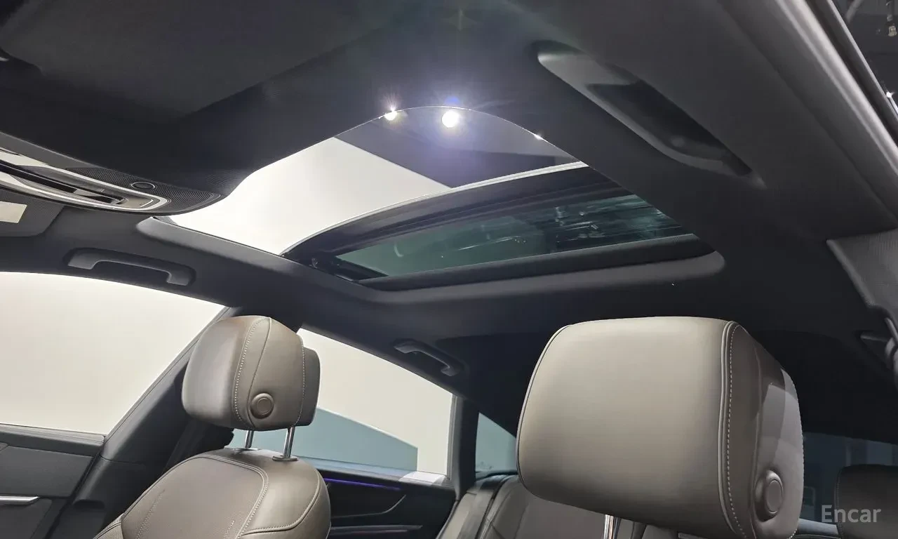 Audi A7 55TFSI* MATRIX* S* LINE* ОБДУХВАНЕ* ДИСТРОНИК* , снимка 13 - Автомобили и джипове - 56186008