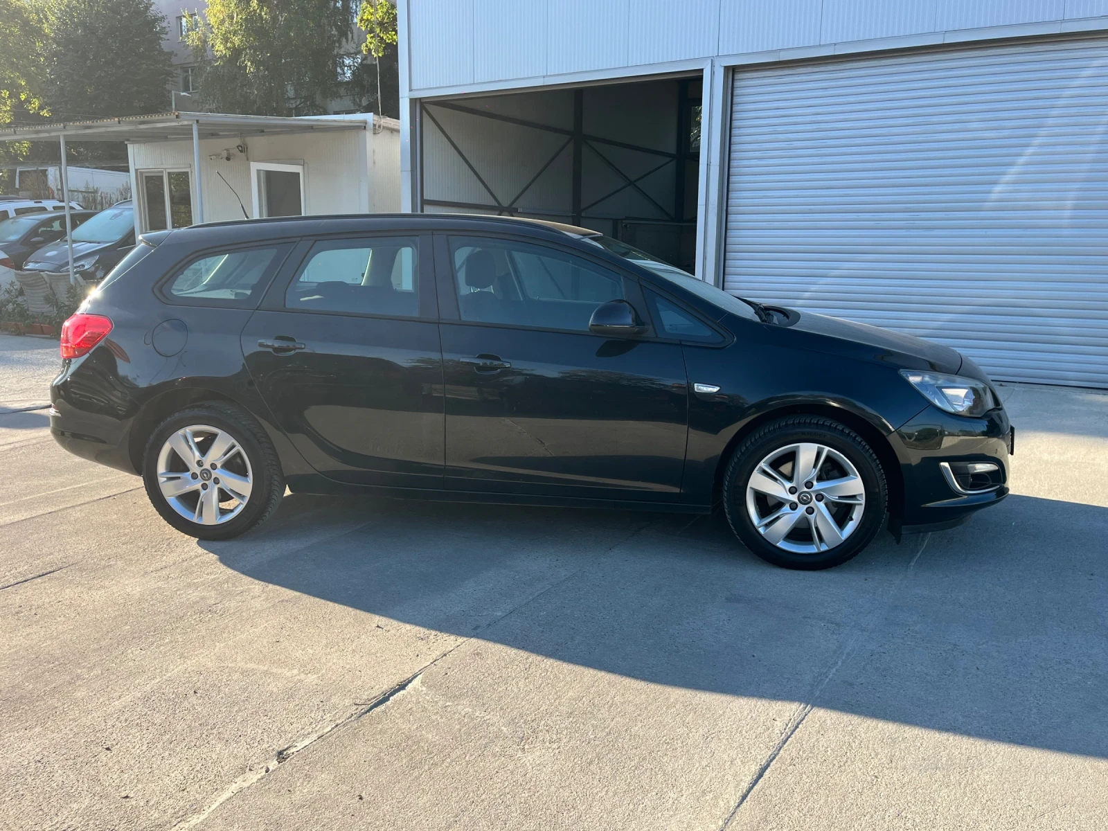Opel Astra 1.7cdti, снимка 14 - Автомобили и джипове - 56334009