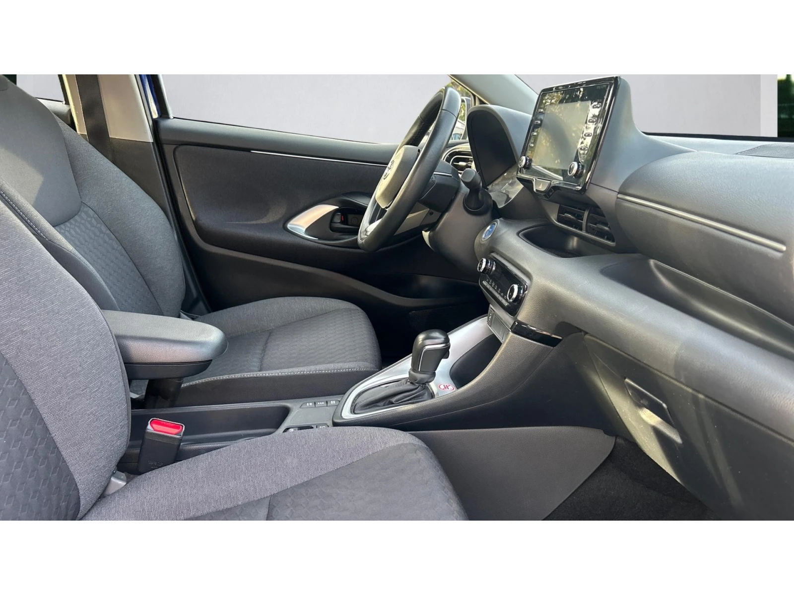 Toyota Yaris ������� ������ �� 220   | Mobile.bg � ����������� 6
