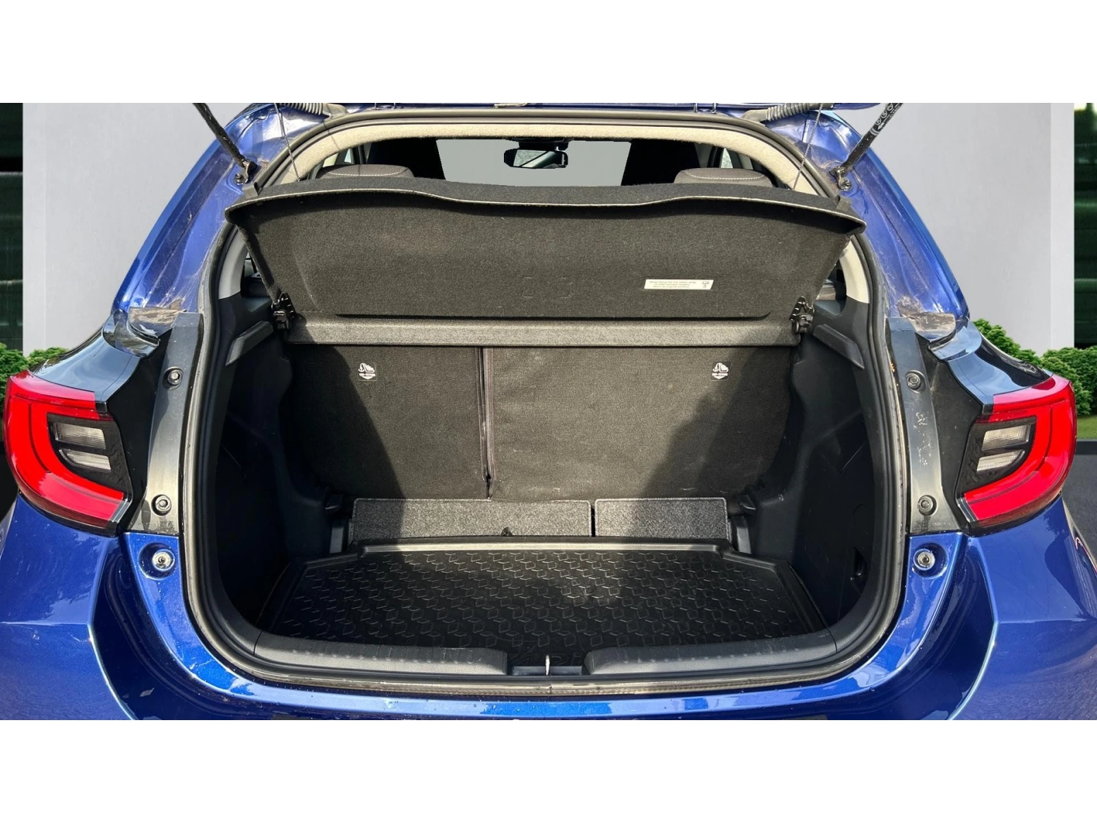 Toyota Yaris ������� ������ �� 220   | Mobile.bg � ����������� 10