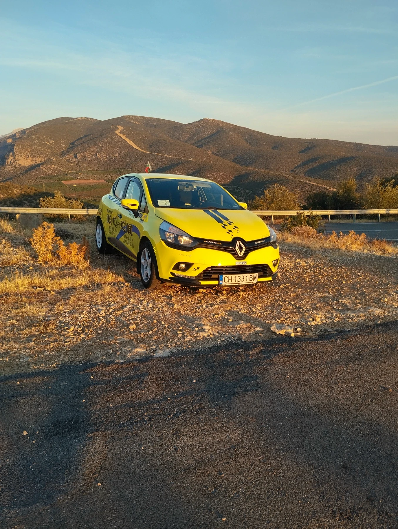 Renault Clio, снимка 7 - Автомобили и джипове - 56437423