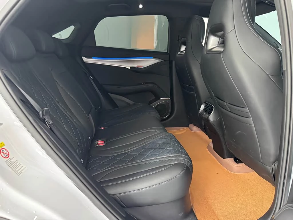 BYD Sealion 7 610 Smart Drive Edition, снимка 12 - Автомобили и джипове - 56474364