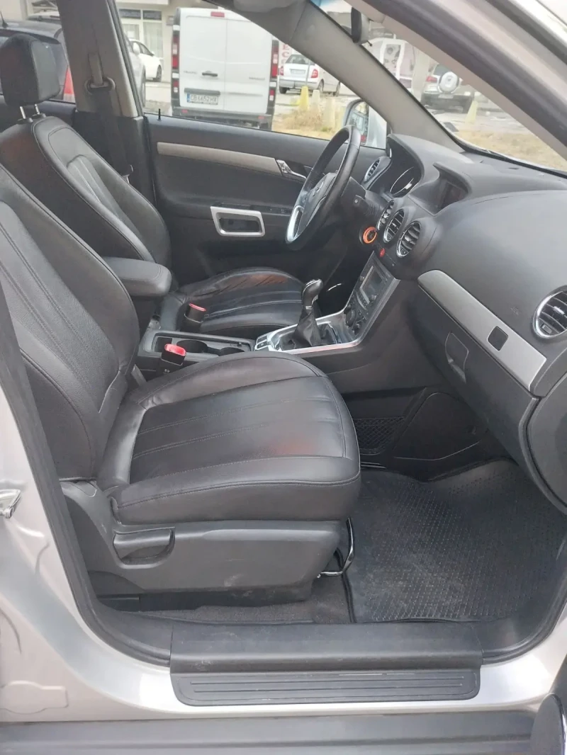 Opel Antara 2200, снимка 11 - Автомобили и джипове - 47123014