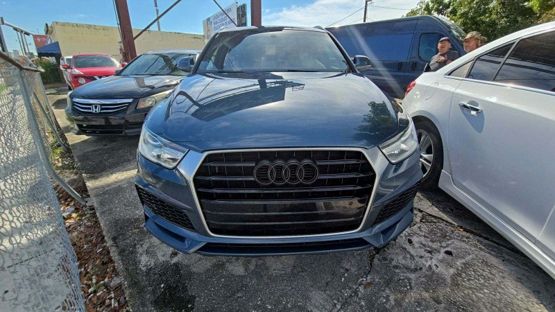 Audi Q3 2.0T SPORT PREMIUM* Panorama* Kamera, снимка 1 - Автомобили и джипове - 47562435