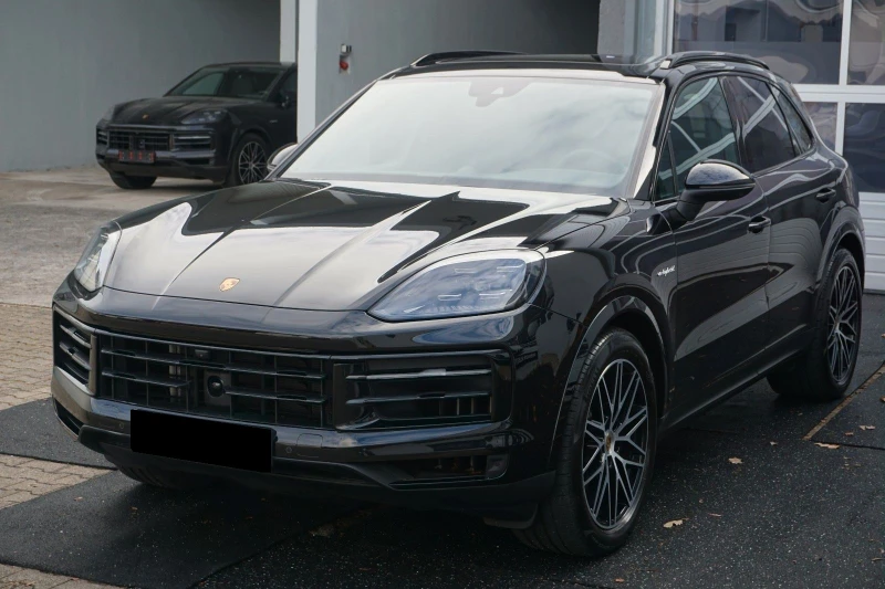 Porsche Cayenne E-HYBRID/FACELIFT/LIFT/PANO/BOSE/MATRIX/SPORT CHR/, снимка 3 - Автомобили и джипове - 48894646