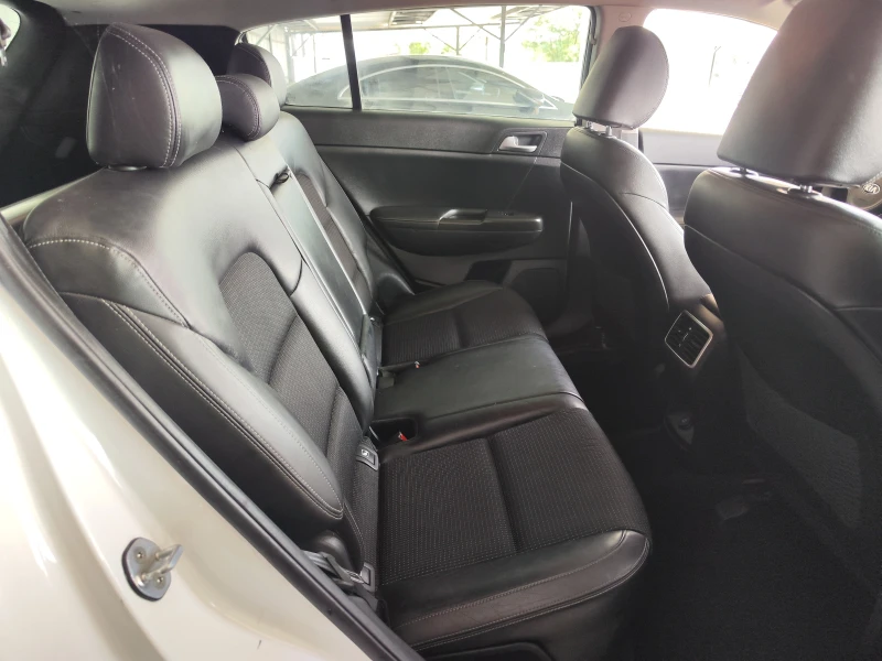 Kia Sportage 2.0* CAMERA* 4x4* LEDD* LIZING, снимка 7 - Автомобили и джипове - 51042533