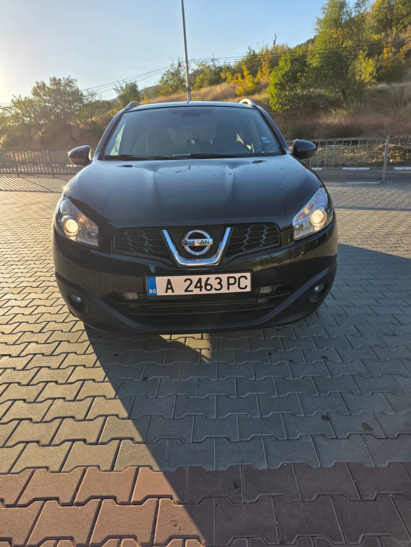 Nissan Qashqai, снимка 6 - Автомобили и джипове - 51790568