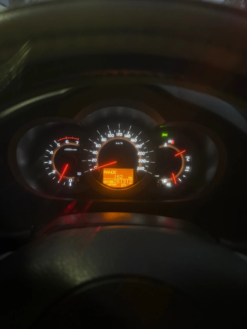 Toyota Rav4, снимка 12 - Автомобили и джипове - 52427101