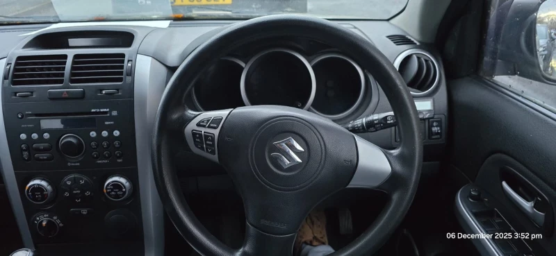 Suzuki Grand vitara, снимка 4 - Автомобили и джипове - 52956590