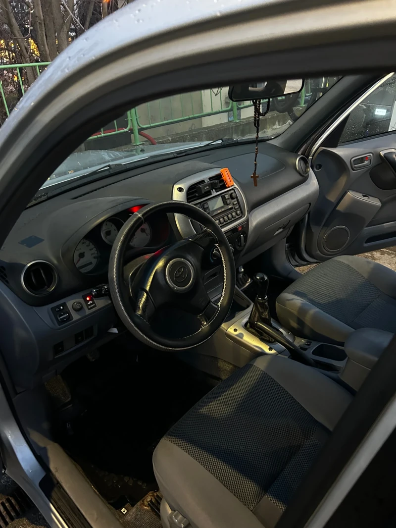 Toyota Rav4, снимка 6 - Автомобили и джипове - 52857070