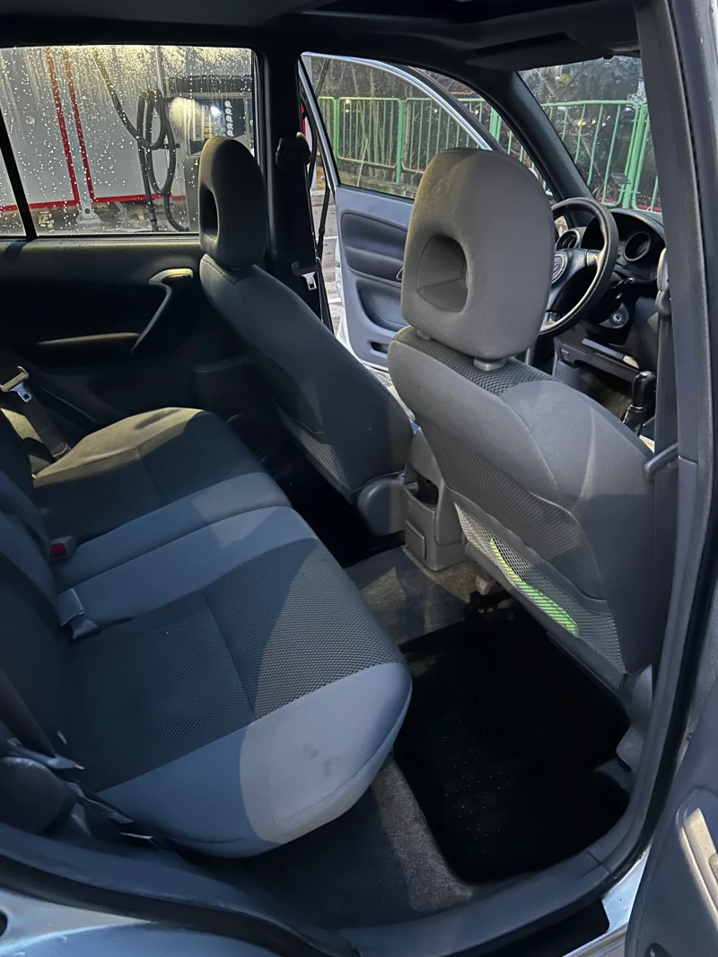 Toyota Rav4, снимка 9 - Автомобили и джипове - 52857070