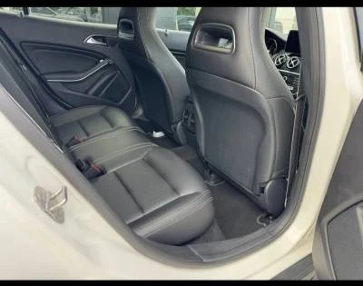 Mercedes-Benz GLA 200, снимка 9 - Автомобили и джипове - 53124402