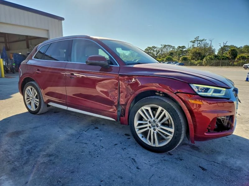 Audi Q5 2.0T* PREMIUM* PLUS* ДИГИТАЛНО* ТАБЛО* 360КАМЕРА* , снимка 3 - Автомобили и джипове - 53245800