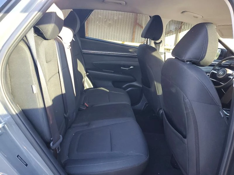 Hyundai Tucson 2.5L 4 ALL WHEEL DRIVE, снимка 10 - Автомобили и джипове - 53829149