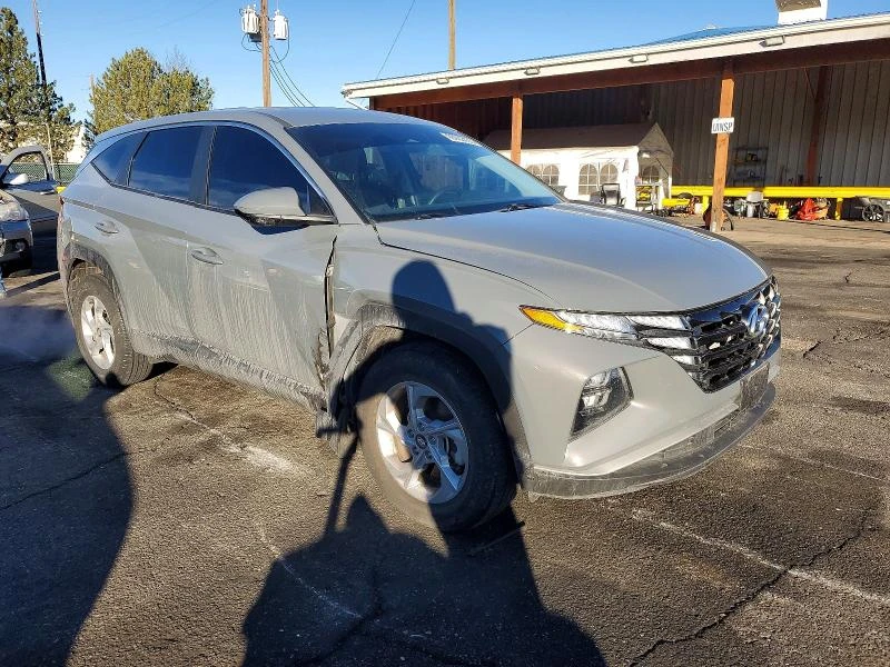 Hyundai Tucson 2.5L 4 ALL WHEEL DRIVE, снимка 4 - Автомобили и джипове - 53829149