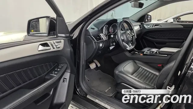 Mercedes-Benz GLE 350 4 Matic , снимка 15 - Автомобили и джипове - 55009348