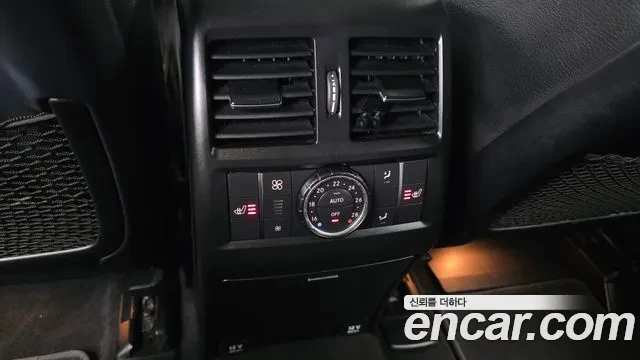 Mercedes-Benz GLE 350 4 Matic , снимка 12 - Автомобили и джипове - 55009348