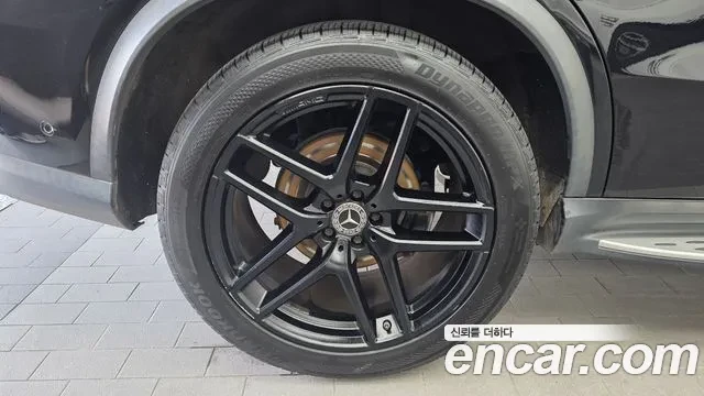 Mercedes-Benz GLE 350 4 Matic , снимка 10 - Автомобили и джипове - 55009348