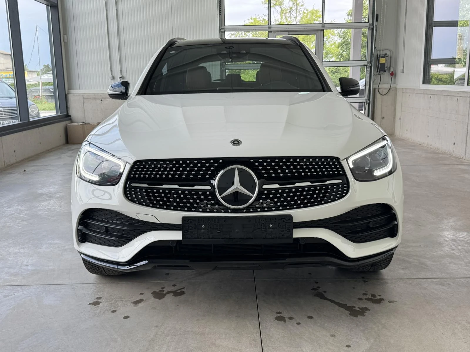 Mercedes-Benz GLC 220 d 4MATIC AMG, снимка 2 - Автомобили и джипове - 53294874