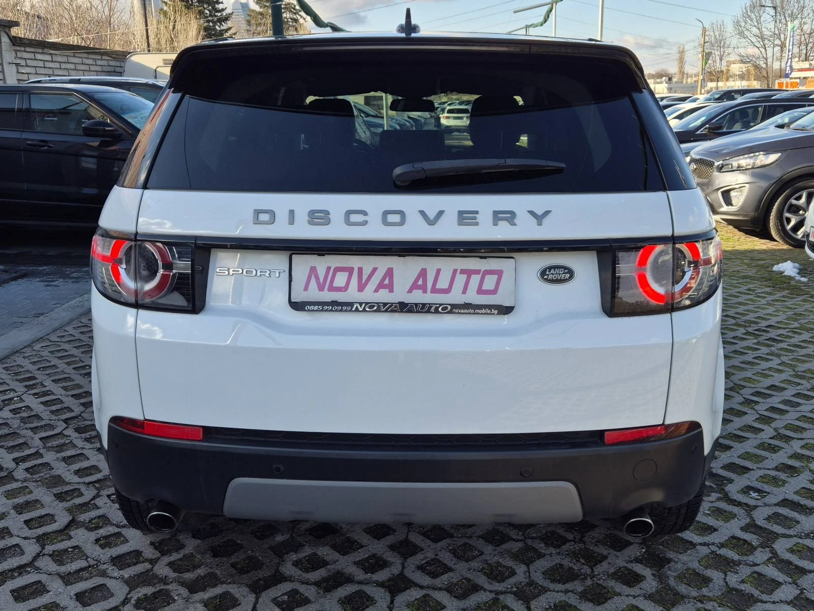 Land Rover Discovery Sport 2.0D-4X4-AUTOMATIC-170000км - изображение 3