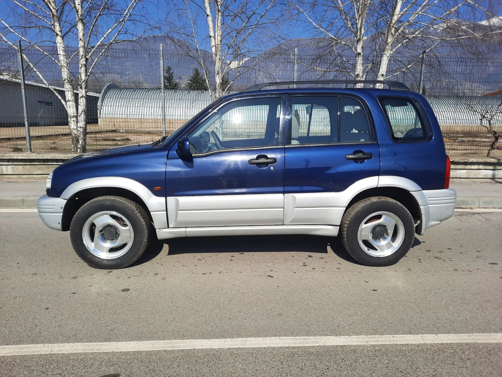 Suzuki Grand vitara 2.5i AUTOMATIC , снимка 2 - Автомобили и джипове - 53774170