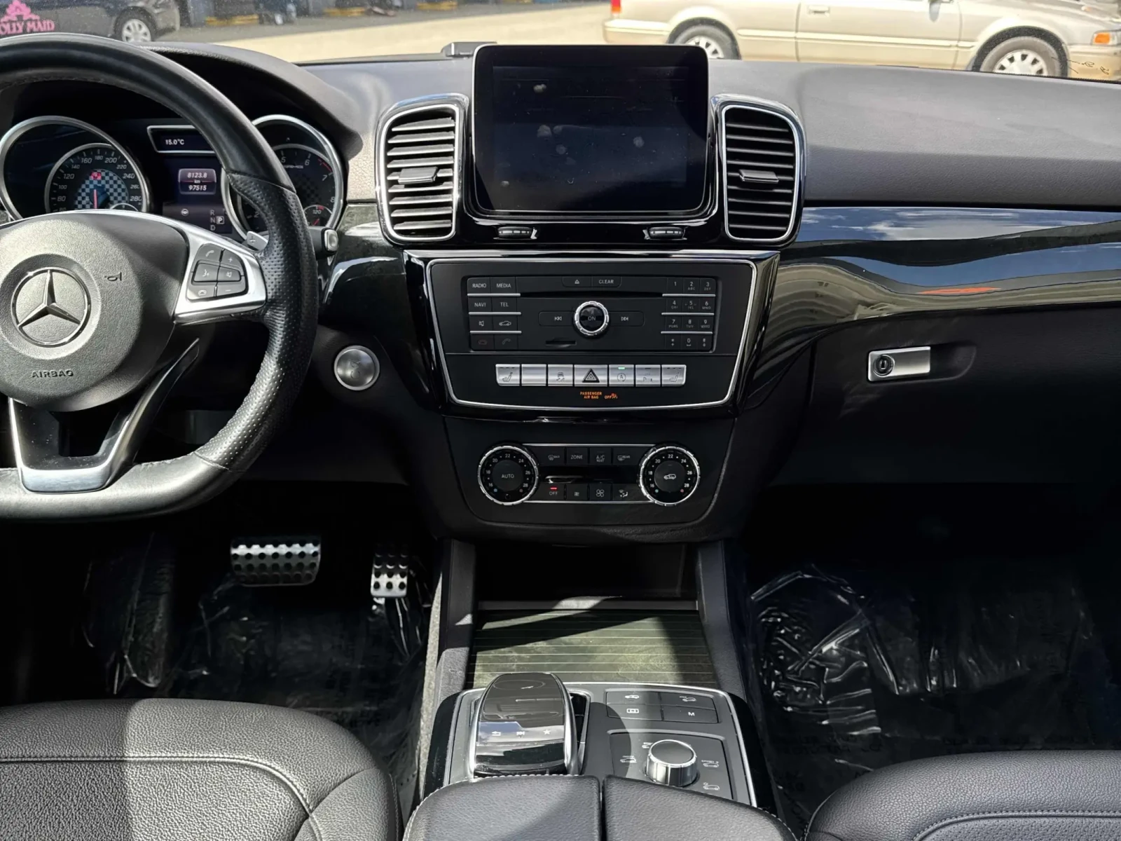 Mercedes-Benz GLE 43 AMG ПОДГРЕВ* HARMAN* 360* PANO* KEYLESS, снимка 8 - Автомобили и джипове - 54231151