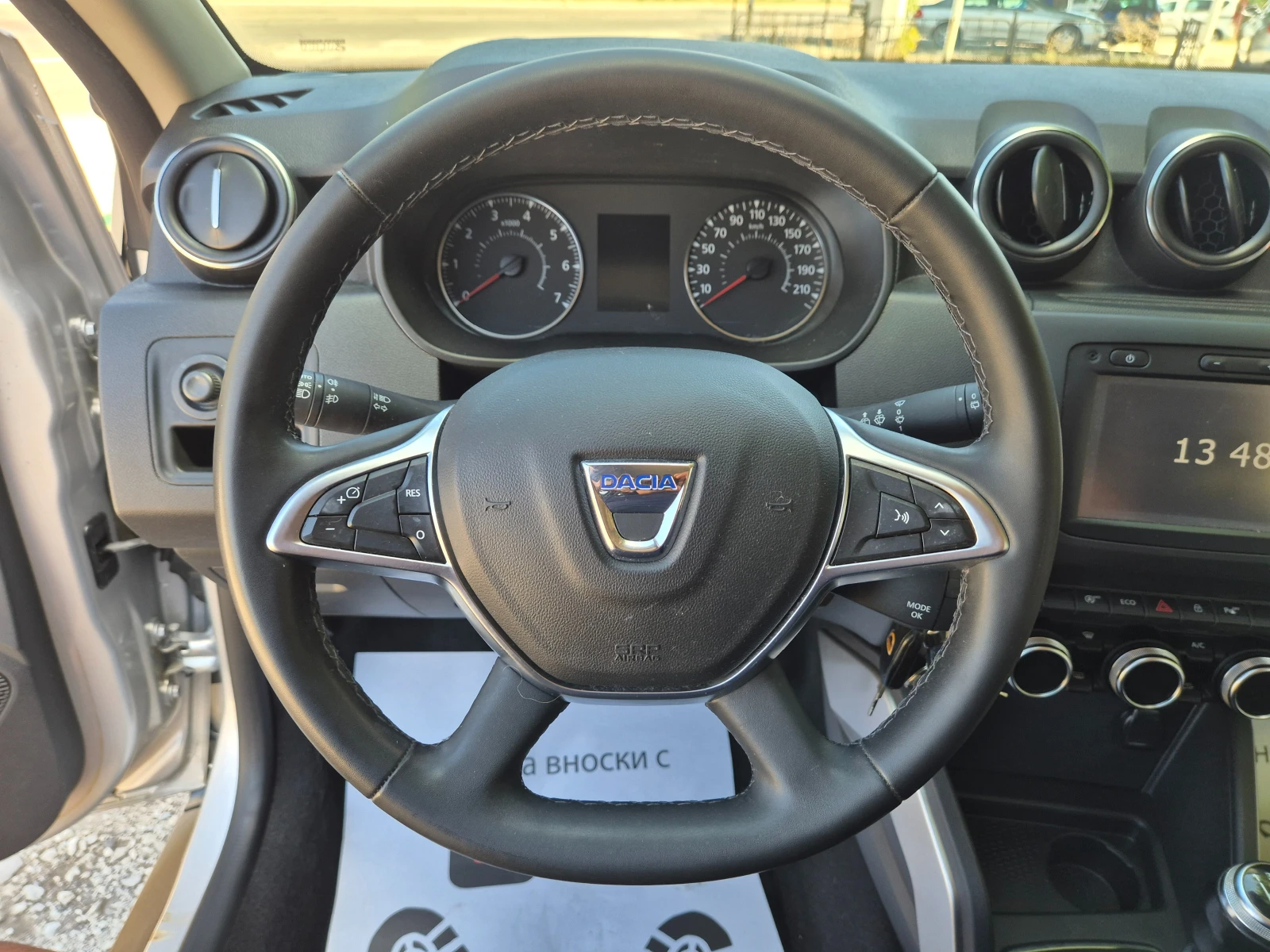 Dacia Duster 1.6i, NAVI, KAMERA, 114k, s, снимка 14 - Автомобили и джипове - 55726660
