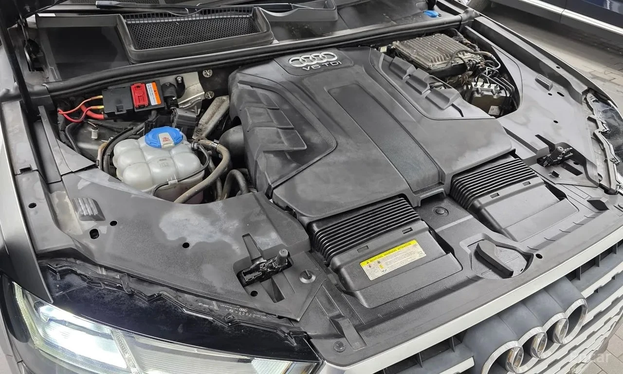 Audi Q7 35 TDI Quattro Comport* ПОДГРЕВ* ПАНО* АВТОКРЕДИТ*, снимка 6 - Автомобили и джипове - 55992584