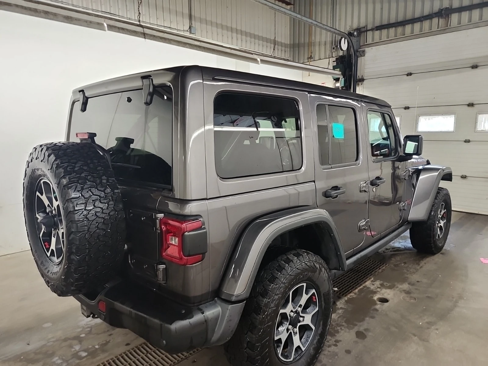 Jeep Wrangler * UNLIMITED RUBICON* АВТОКРЕДИТ* , снимка 3 - Автомобили и джипове - 56090471
