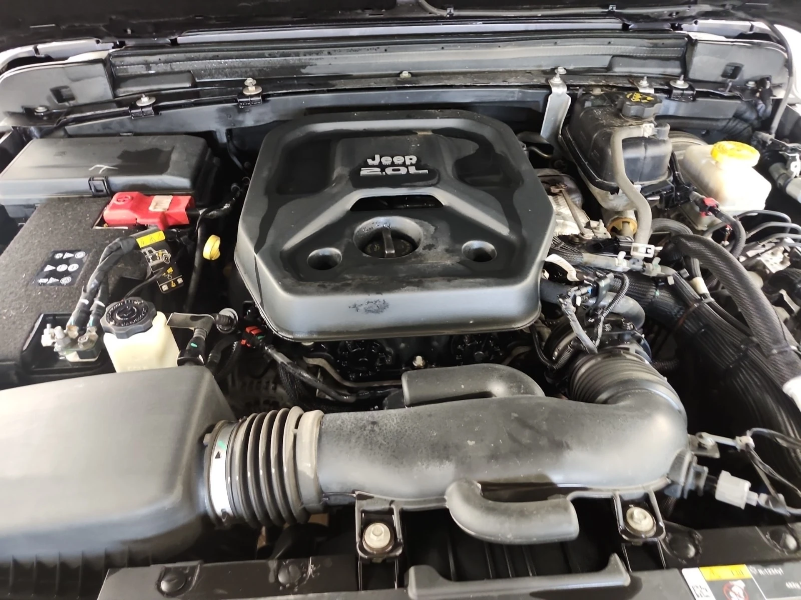 Jeep Wrangler * UNLIMITED RUBICON* АВТОКРЕДИТ* , снимка 16 - Автомобили и джипове - 56090471